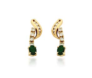 Hanging Emerald and Diamond Earrings