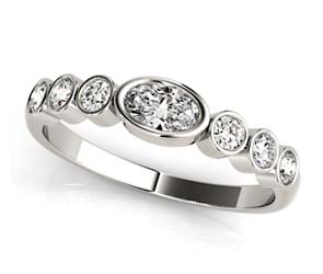 Oval Illusion Diamond Stackable Ring